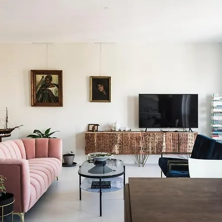Apartment Elegant Apt In The Historical Center Of Avignon